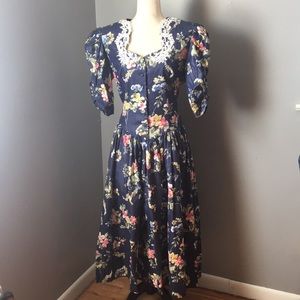 EXPO Vintage Style Dress